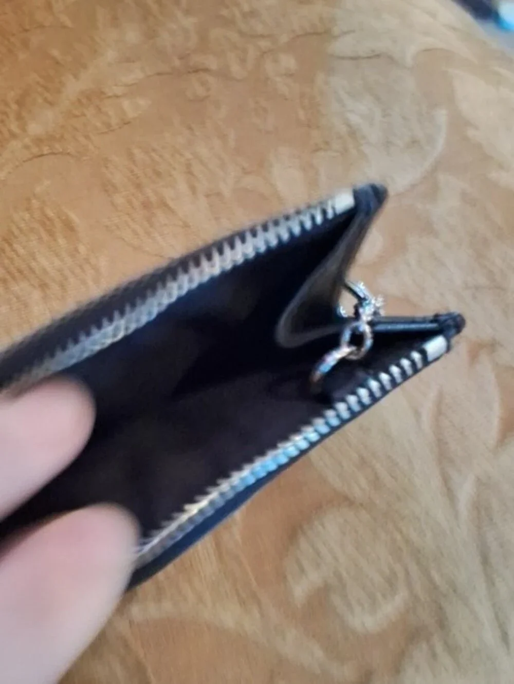 Coach zip card